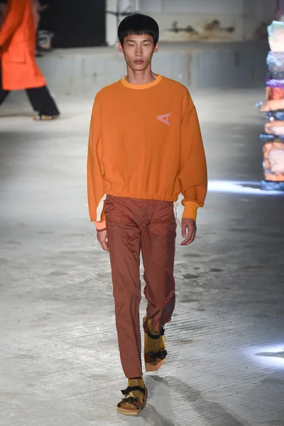 Look 23